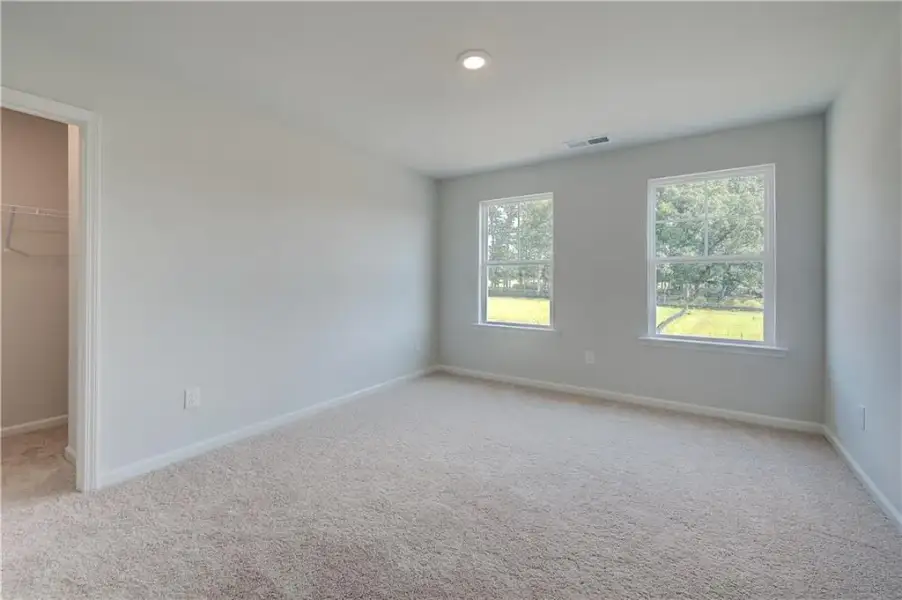 Spacious, unfurnished interior of a new home in Brighton, Locust Grove (Image 29).