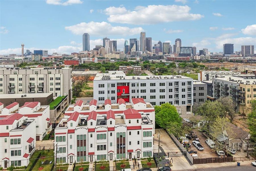 Condo located in Dallas, TX showcasing its design and architecture (Image 3). Condo located in Dallas, TX showcasing its design and architecture (Image 3).
