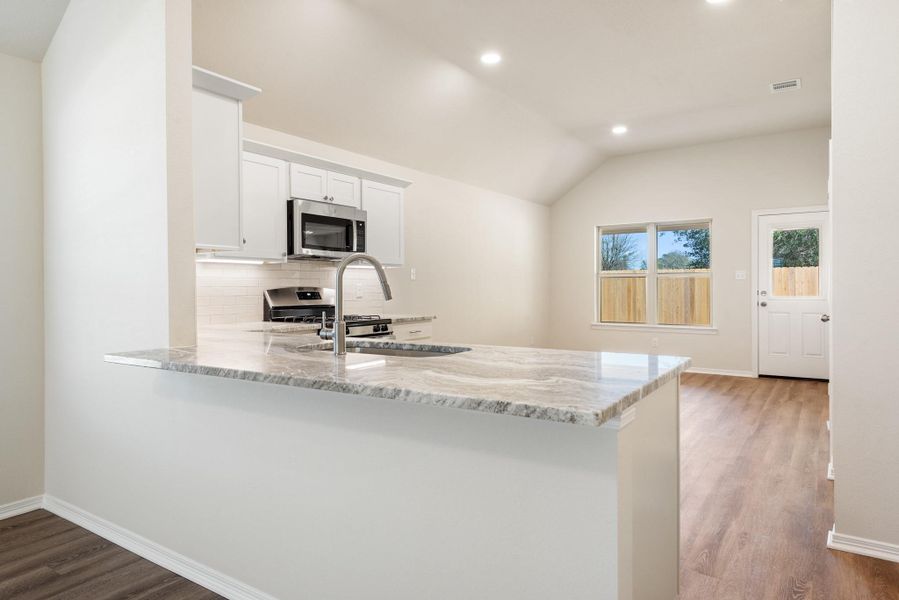 Furnished interior view inside a new home in , Navasota (Image 12).