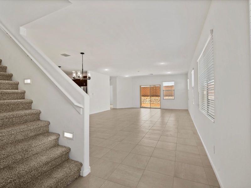Spacious, unfurnished interior of a new home in Sunset Crest - Signature Series, Tucson (Image 12).