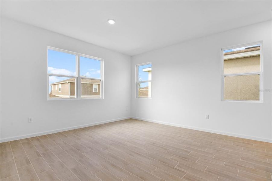Spacious, unfurnished interior of a new home in Seasons at Scenic Terrace, Lake Hamilton (Image 12). Spacious, unfurnished interior of a new home in Seasons at Scenic Terrace, Lake Hamilton (Image 12).