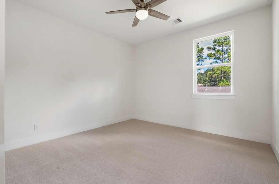 Spacious, unfurnished interior of a new home in , Tomball (Image 24).