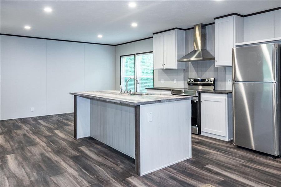 Furnished interior view inside a new home in , Jasper (Image 10).