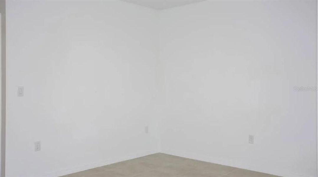 Spacious, unfurnished interior of a new home in Firethorn, Parrish (Image 15).