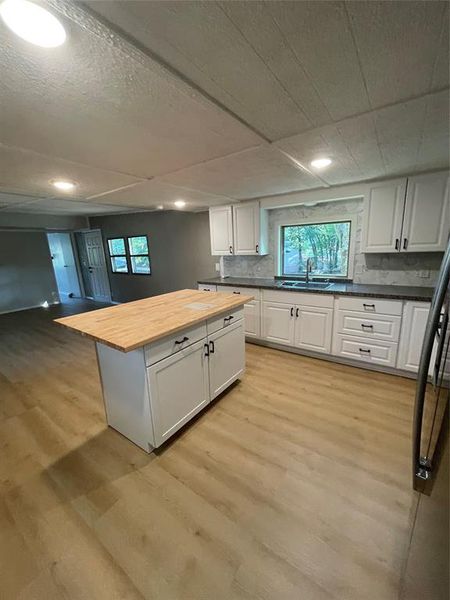 Furnished interior view inside a new home in , Malakoff (Image 10).