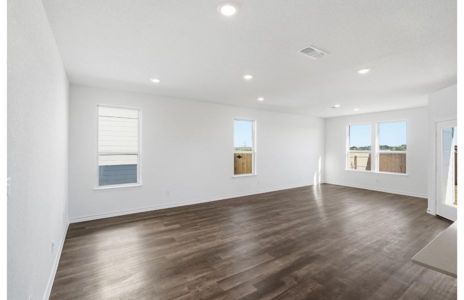 Representative unfurnished interior of a home built from the Orchard by Pulte Homes in Dove Song, Marion (Image 9).