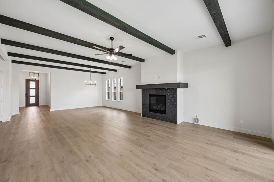 Spacious, unfurnished interior of a new home in Country Lakes, Denton (Image 11). Spacious, unfurnished interior of a new home in Country Lakes, Denton (Image 11).