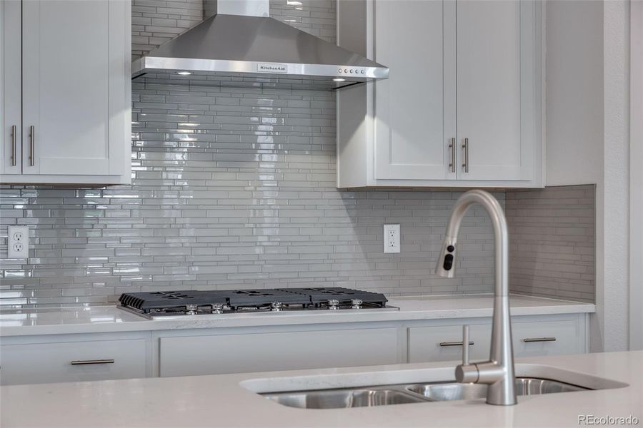 Close-up of interior finishes inside a home in Vantage, Berthoud (Image 20).