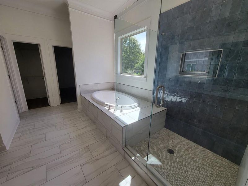 Furnished interior view inside a new home in , Jefferson (Image 6).