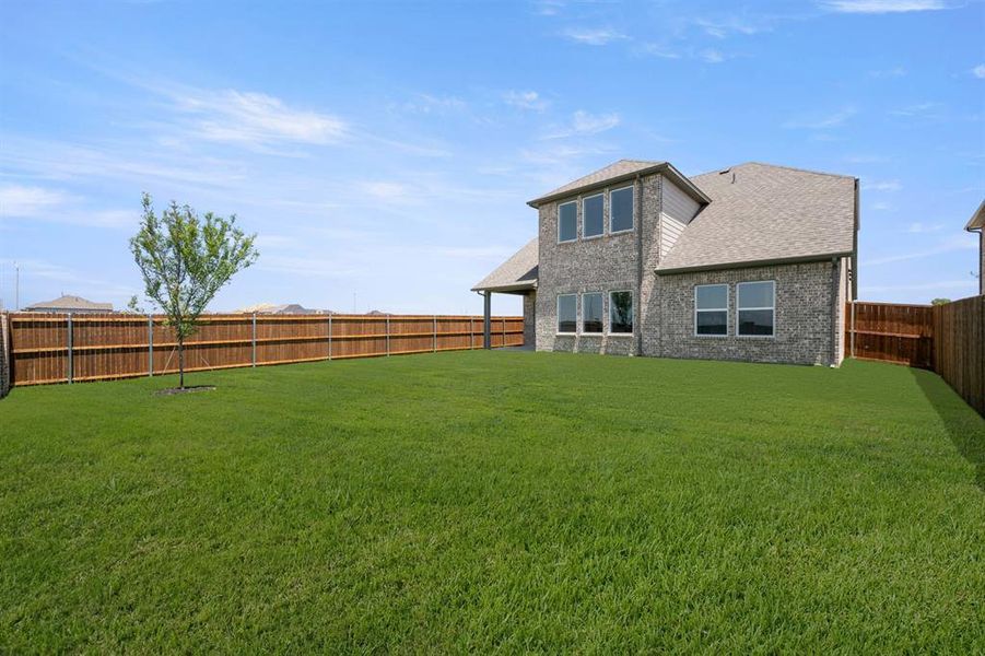 17145 Oxborough- Back-3