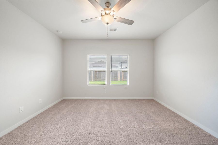 Spacious, unfurnished interior of a new home in Maple Heights, Porter (Image 14).