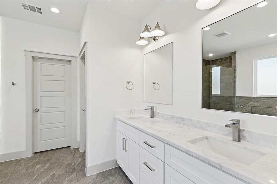 Furnished interior view inside a new home in Lucky Ridge, Boyd (Image 9).