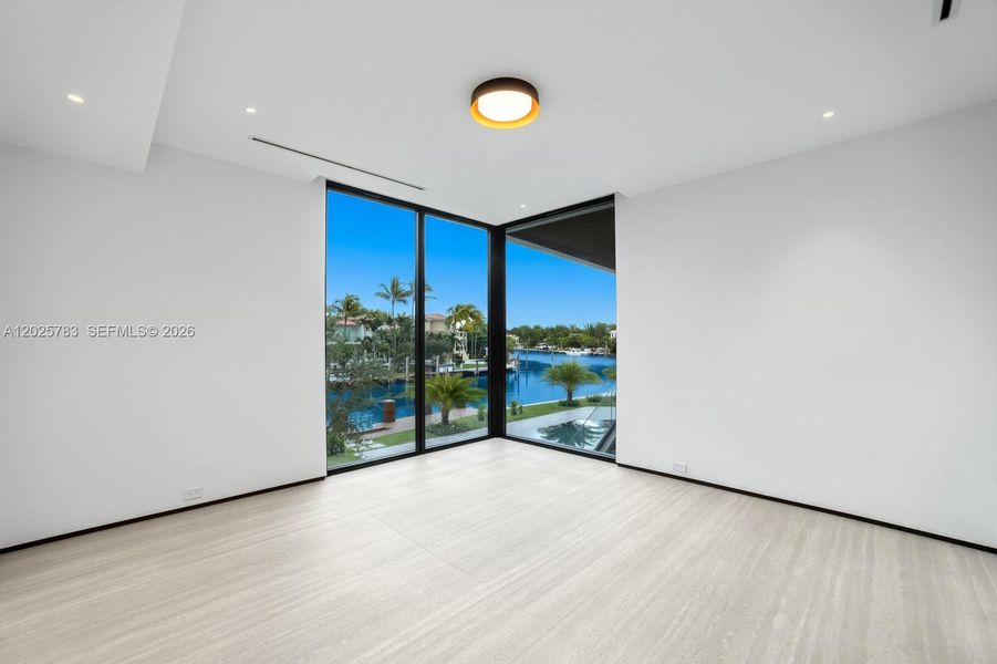 Spacious, unfurnished interior of a new home in , Coral Gables (Image 42). Spacious, unfurnished interior of a new home in , Coral Gables (Image 42).