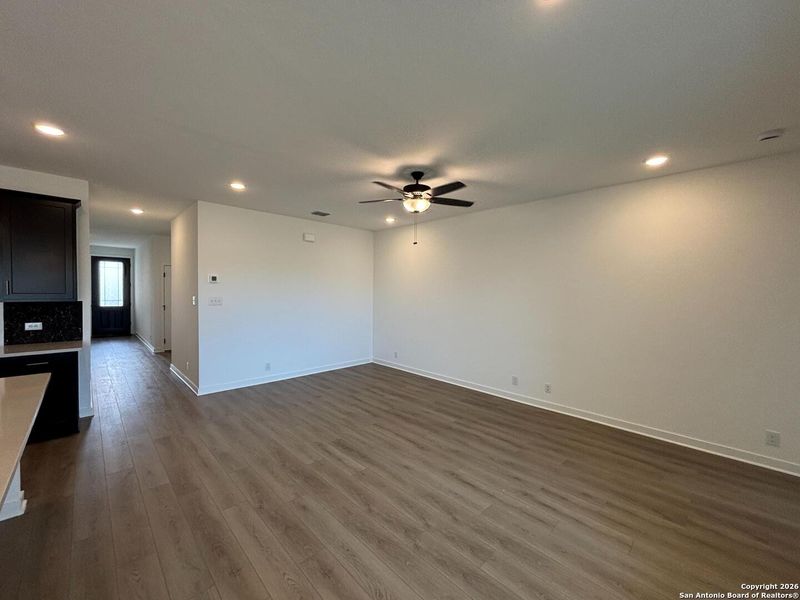 Spacious, unfurnished interior of a new home in The Summit at Saddlebrook Ranch 55's, Schertz (Image 30).