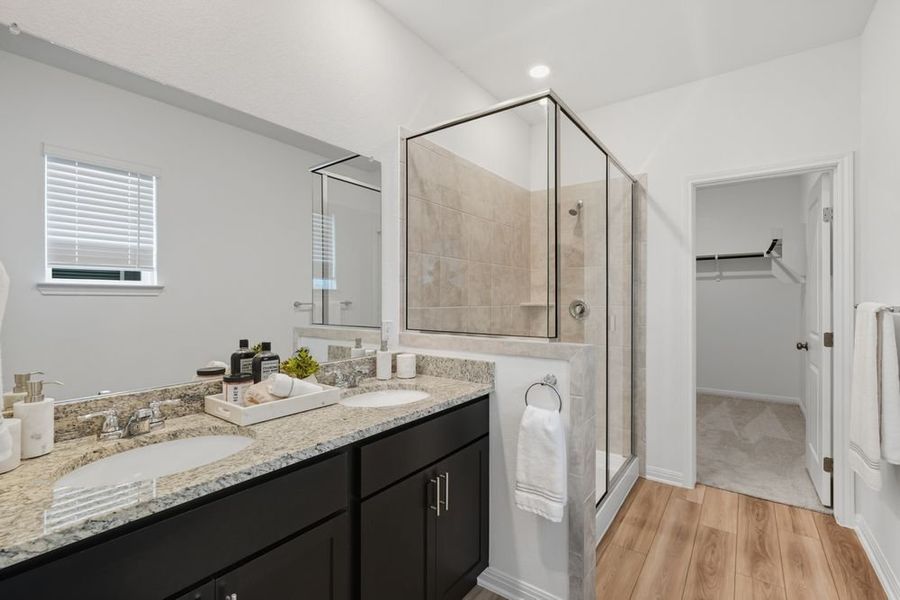 Furnished interior view inside a new home in Longview 40s, Del Valle (Image 6).