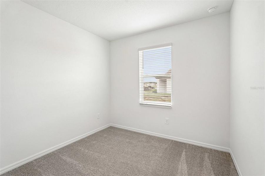Spacious, unfurnished interior of a new home in Southpointe, Palmetto (Image 17). Spacious, unfurnished interior of a new home in Southpointe, Palmetto (Image 17).