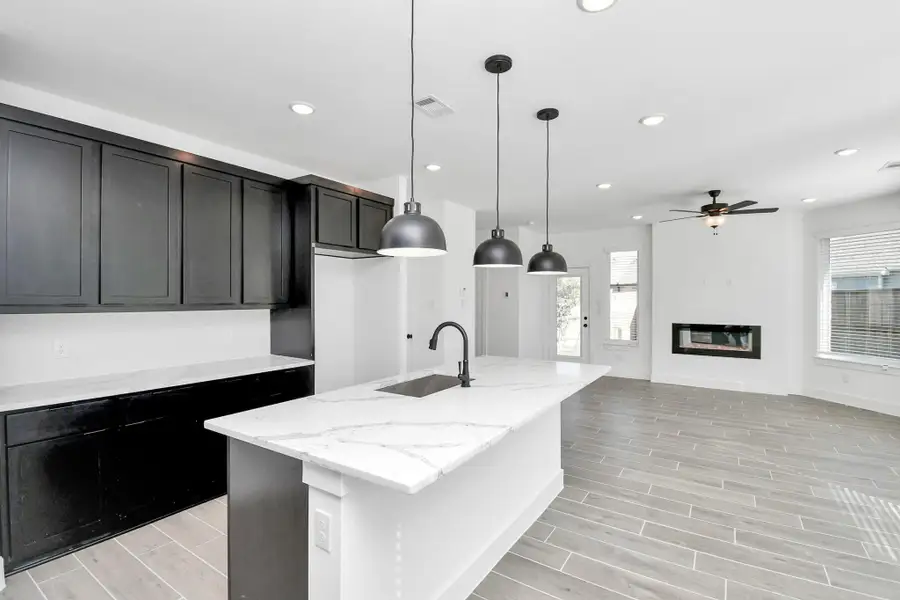 Furnished interior view inside a new home in Meridiana, Rosharon (Image 5).