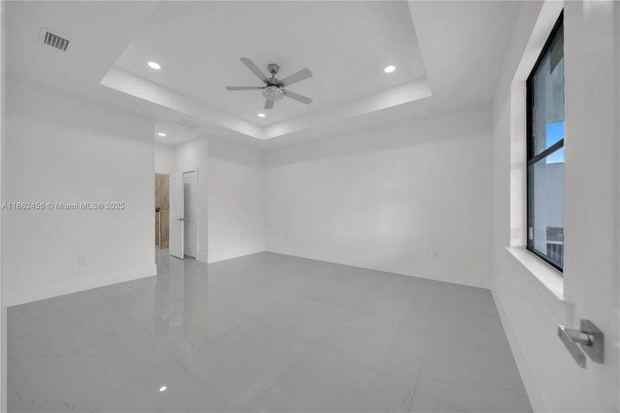 Image 34 of a home in . Image 34 of a home in .