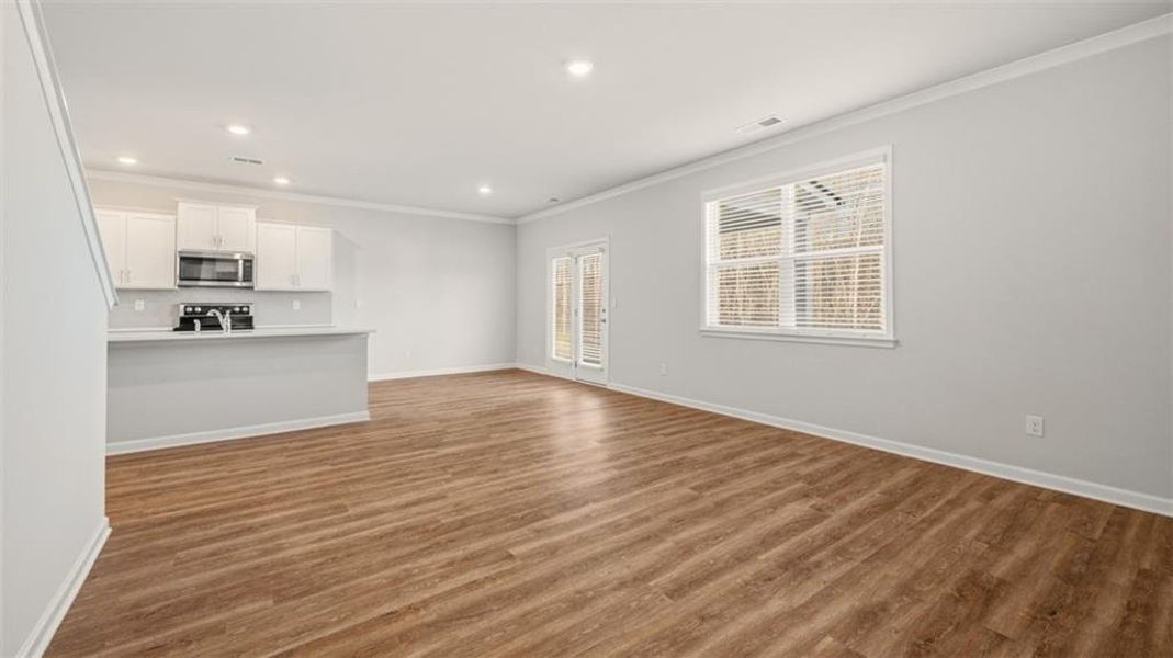 Spacious, unfurnished interior of a new home in Teamon Pointe, Griffin (Image 19).