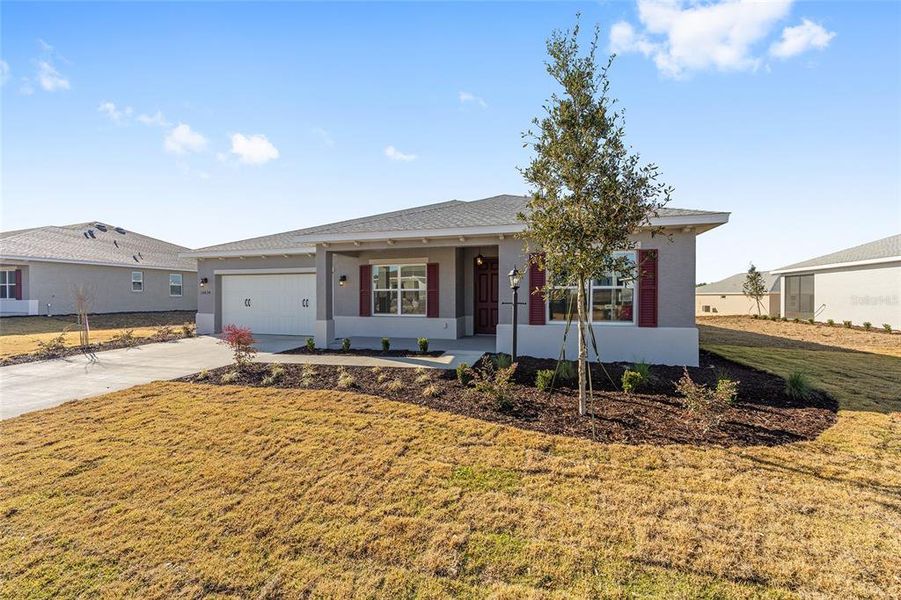 Exterior details and patio area of a home in , Ocala (Image 25).