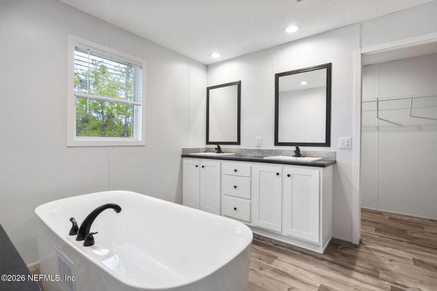 Furnished interior view inside a new home in , Hawthorne (Image 6).
