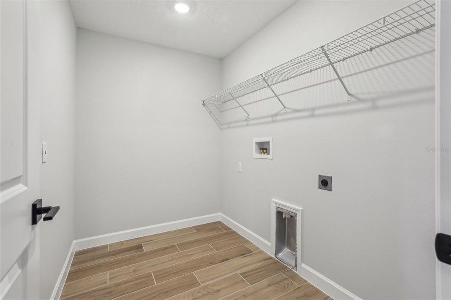Spacious, unfurnished interior of a new home in Montague Chase, Tampa (Image 20).