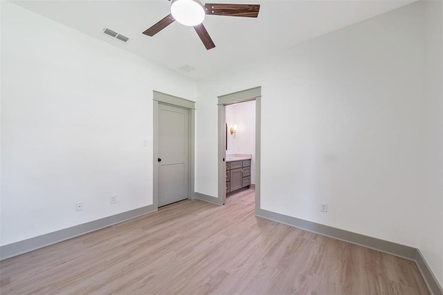 Spacious, unfurnished interior of a new home in , Flint (Image 28).