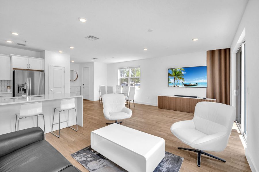 Living / Kitchen Living / Kitchen