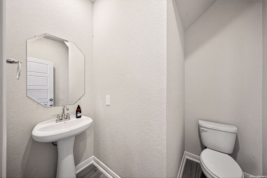 Furnished interior view inside a new home in Thomas Pond, San Antonio (Image 18).