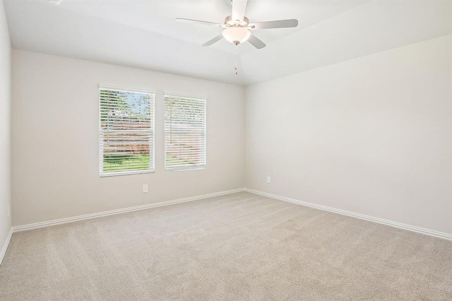 Spacious, unfurnished interior of a new home in Stella Hills, Denton (Image 28).