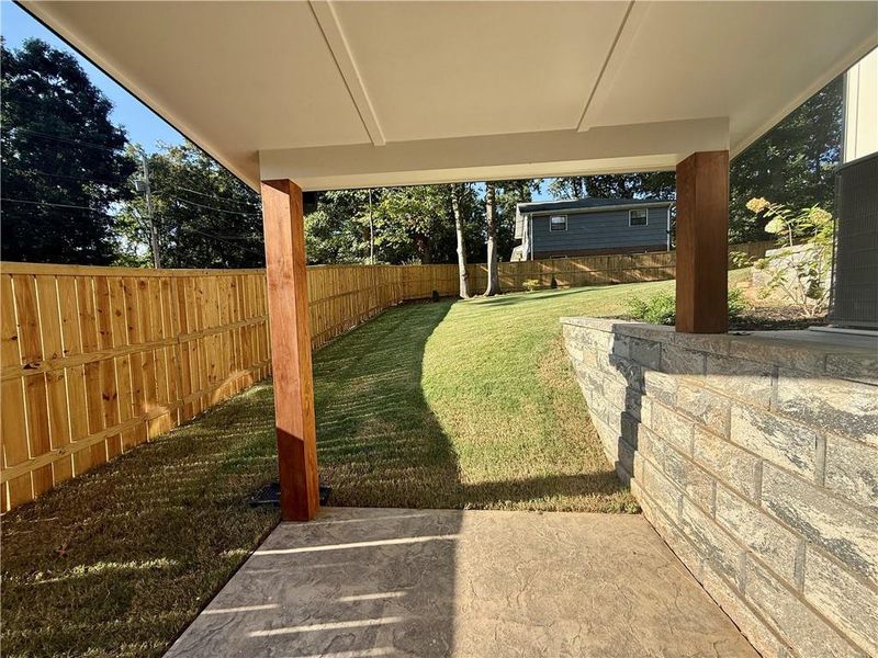 Exterior details and patio area of a home in , Dunwoody (Image 34).