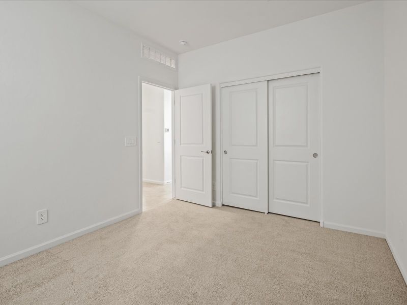 Spacious, unfurnished interior of a new home in Rincon Crest at Rocking K, Tucson (Image 16).