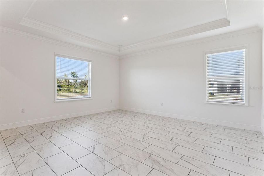 Spacious, unfurnished interior of a new home in Villa Pass, Mascotte (Image 19). Spacious, unfurnished interior of a new home in Villa Pass, Mascotte (Image 19).
