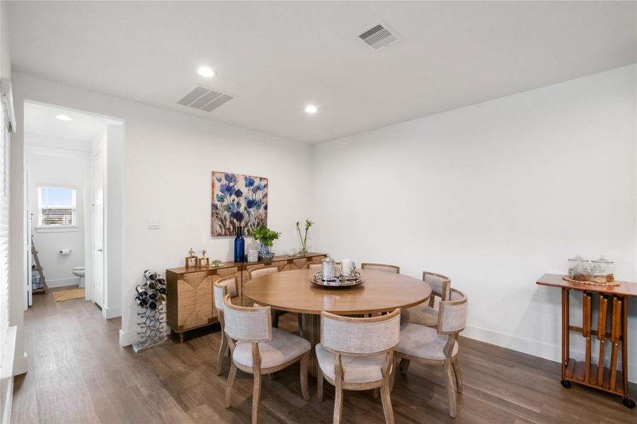 Furnished interior view inside a new home in Fosters Ridge 60's, Conroe (Image 39). Furnished interior view inside a new home in Fosters Ridge 60's, Conroe (Image 39).