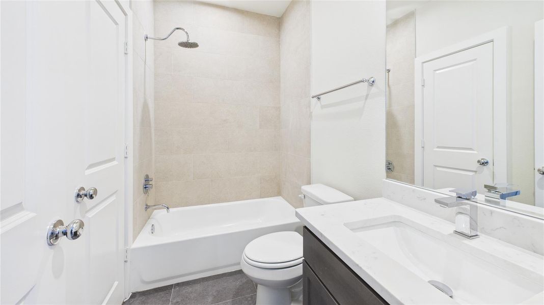 Beautiful hardware! Beautiful hardware!