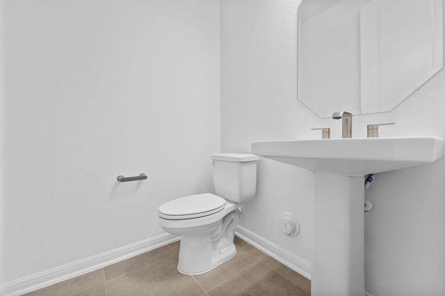 Furnished interior view inside a new home in Nolina, Georgetown (Image 12).