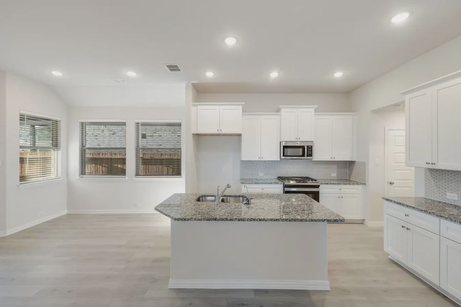 Representative furnished interior of a home built from the Houston by Chesmar Homes in Solterra Texas, Mesquite (Image 4).