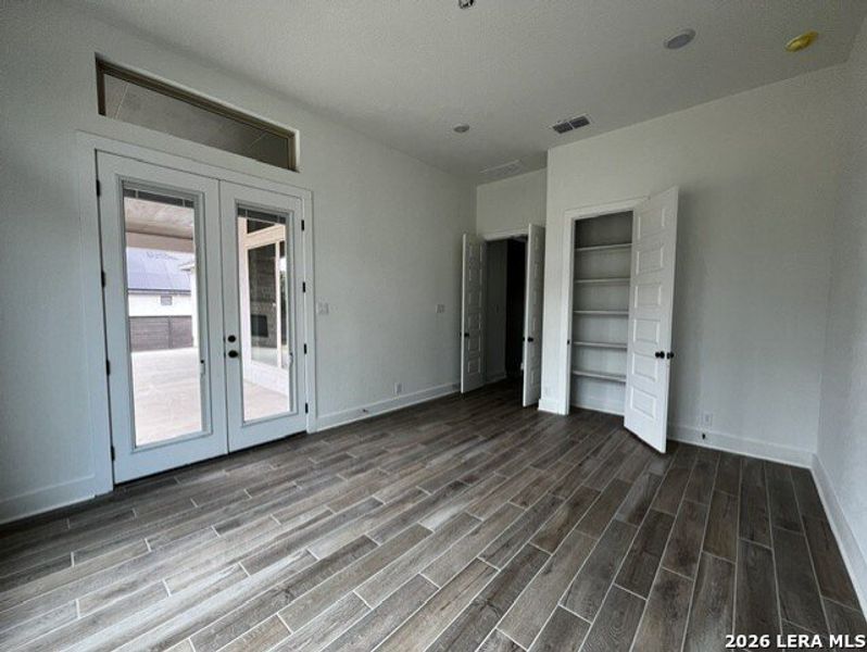 Spacious, unfurnished interior of a new home in , San Antonio (Image 20). Spacious, unfurnished interior of a new home in , San Antonio (Image 20).