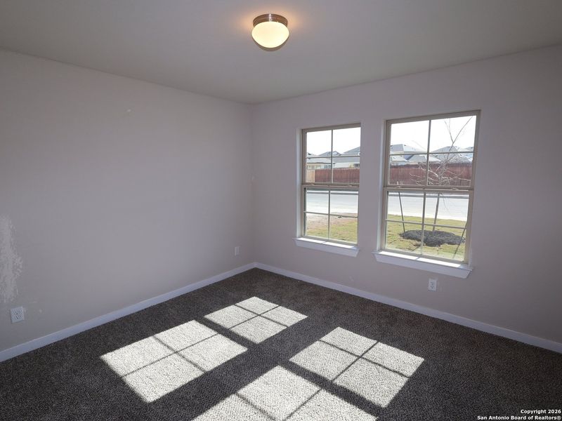 Spacious, unfurnished interior of a new home in Winding Brook, San Antonio (Image 24).