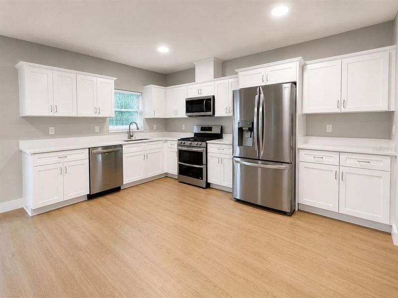 Furnished interior view inside a new home in , Spring Hill (Image 7).