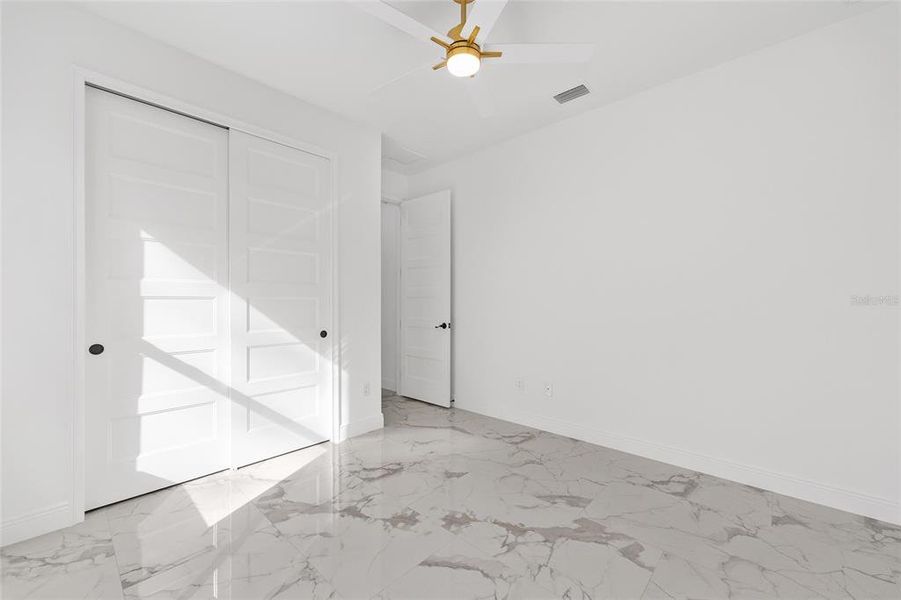 Spacious, unfurnished interior of a new home in , Ocala (Image 31).