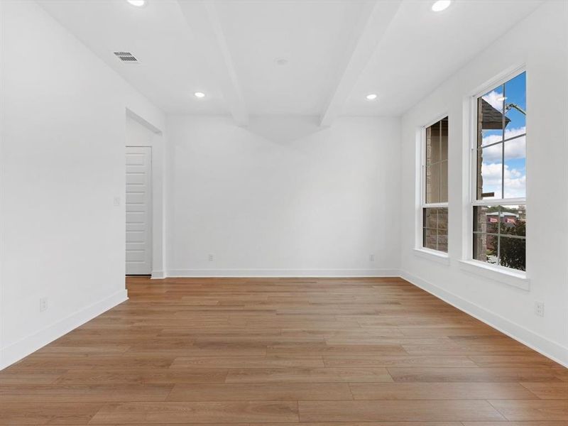 Image 13 of a home in .