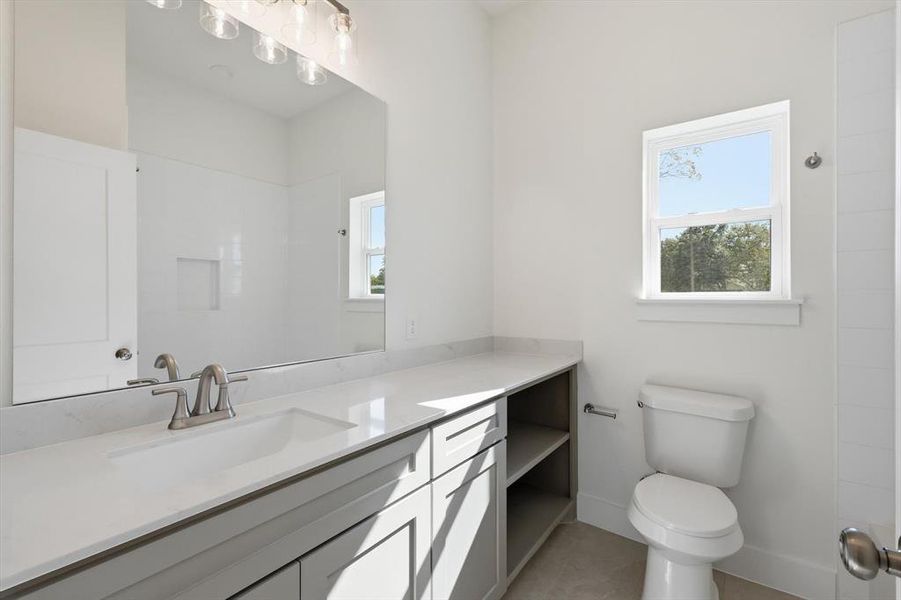 Furnished interior view inside a new home in , Boyd (Image 9).