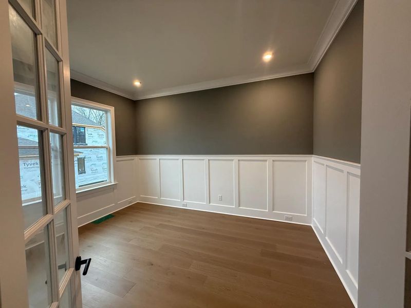 The Dresden D Home Office