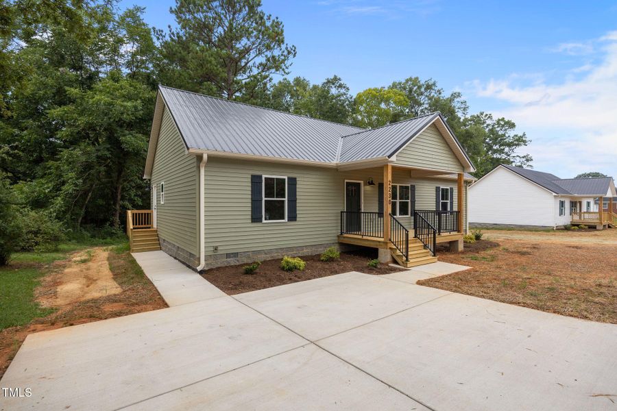 40-web-or-mls-IMG_6042 40-web-or-mls-IMG_6042