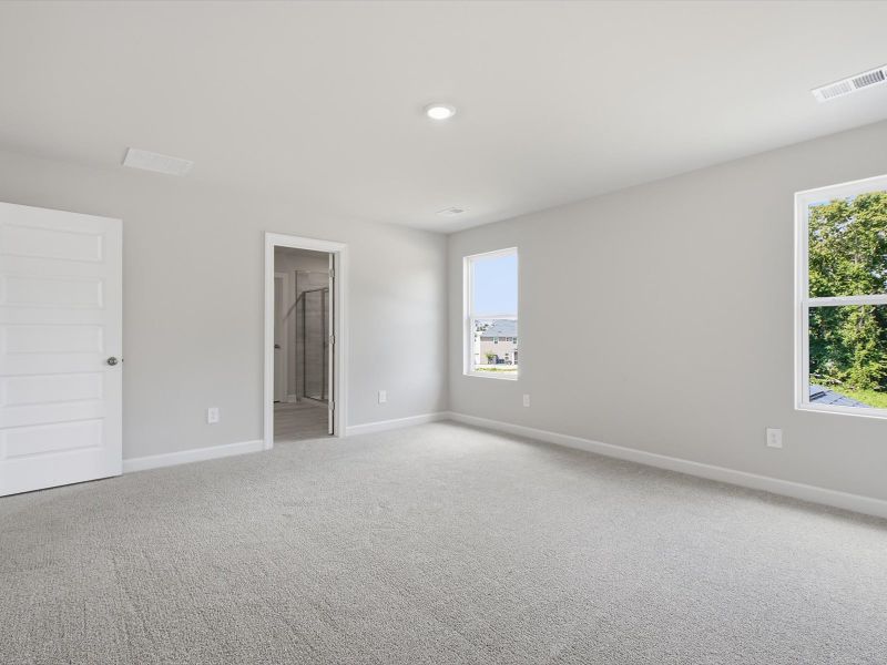 Spacious, unfurnished interior of a new home in Wexford Park, Fountain Inn (Image 16). Spacious, unfurnished interior of a new home in Wexford Park, Fountain Inn (Image 16).