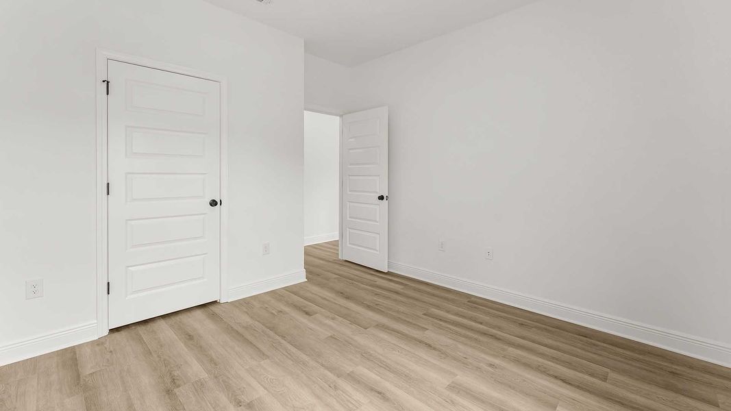 Spacious, unfurnished interior of a new home in Nellie Preserve, Santa Rosa Beach (Image 23).