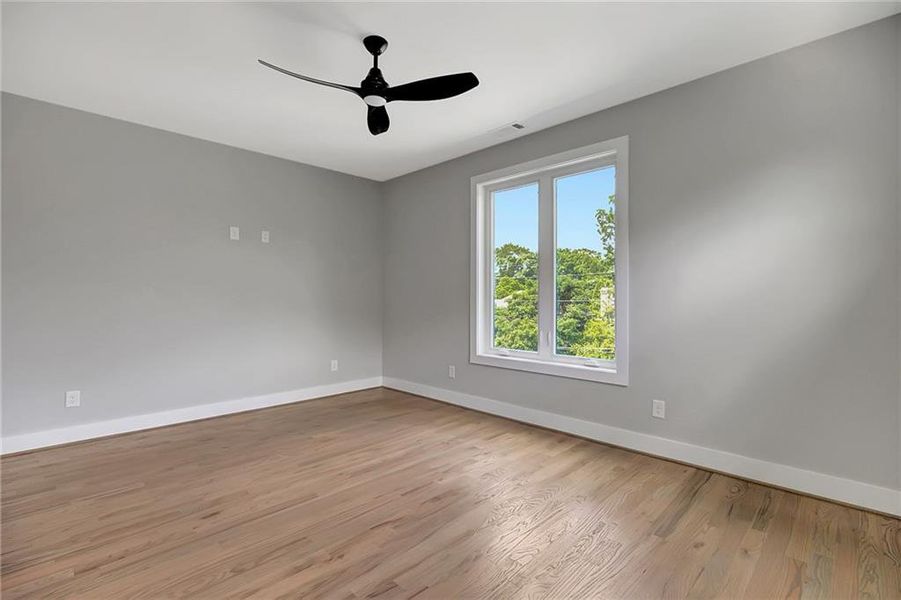 Spacious, unfurnished interior of a new home in , Atlanta (Image 60).