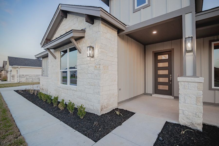 Representative exterior details of a home built from the Carmel by Steve Klein Custom Builder in Escalera Ranch 1833, Victoria (Image 3).
