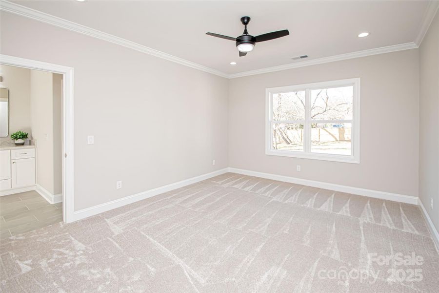 Spacious, unfurnished interior of a new home in , Monroe (Image 35).